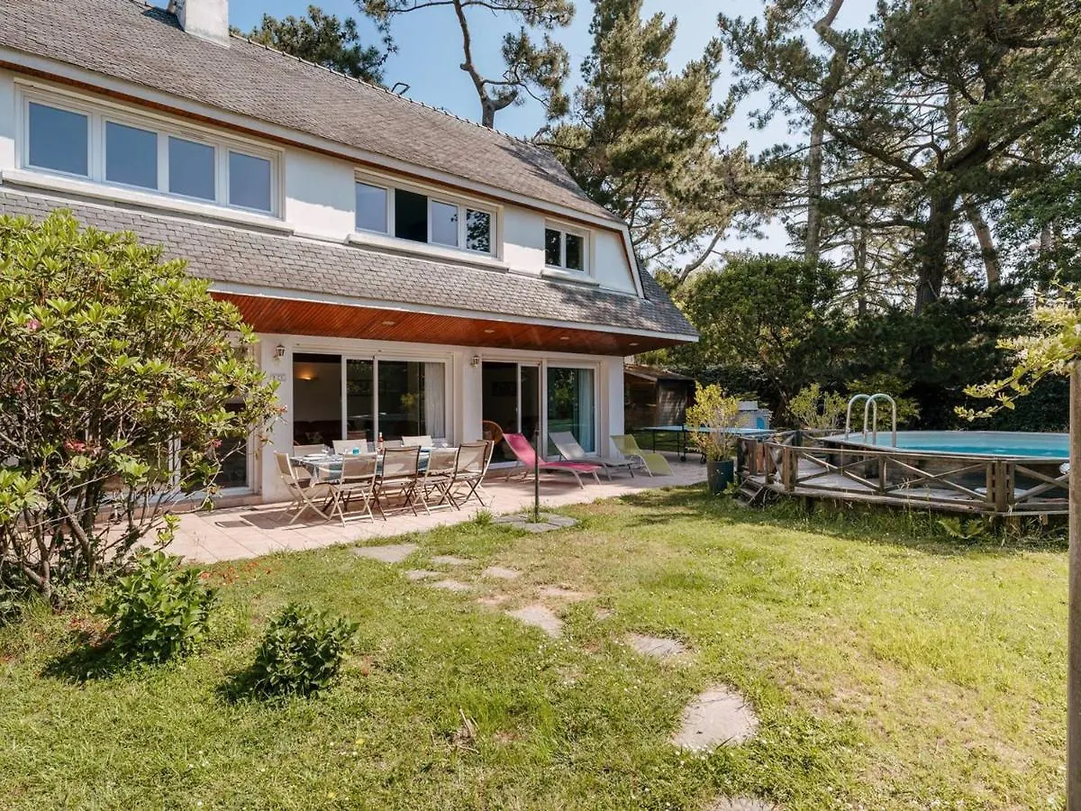 Villa Familiale 7 Pieces A Carnac - 10 Pers, Piscine Chauffee, Jardin, Proche Plage Et Commerces - Fr-1-477-242 0*,