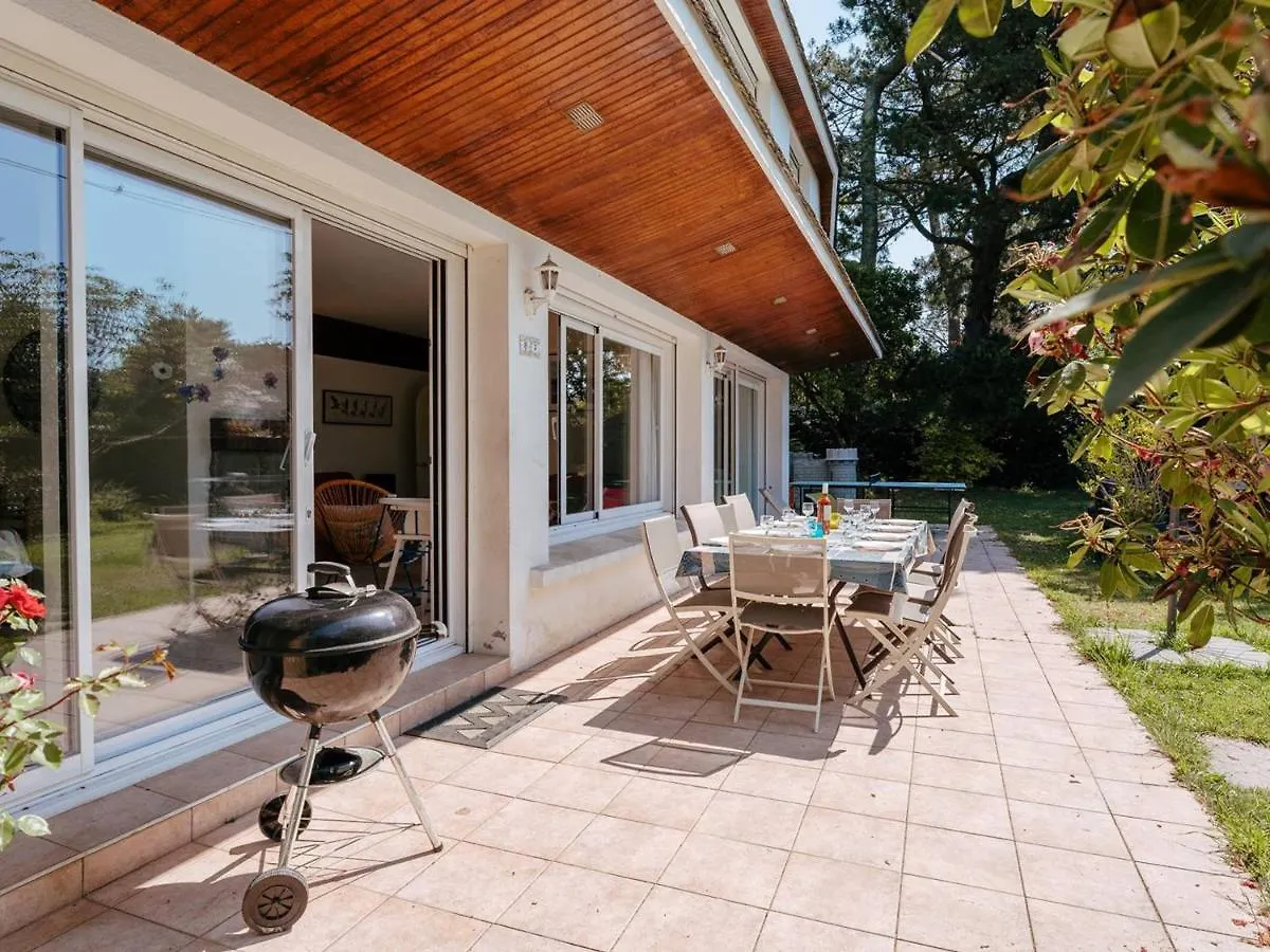 Villa Familiale 7 Pieces A Carnac - 10 Pers, Piscine Chauffee, Jardin, Proche Plage Et Commerces - Fr-1-477-242